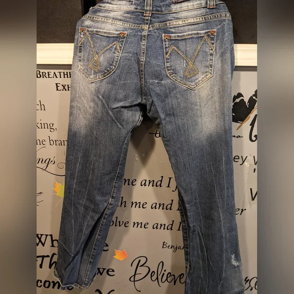 Vintage Vigoss Women's Jeans - Dark Blue, Distressed Flared - Y2K - Picture 6 of 6